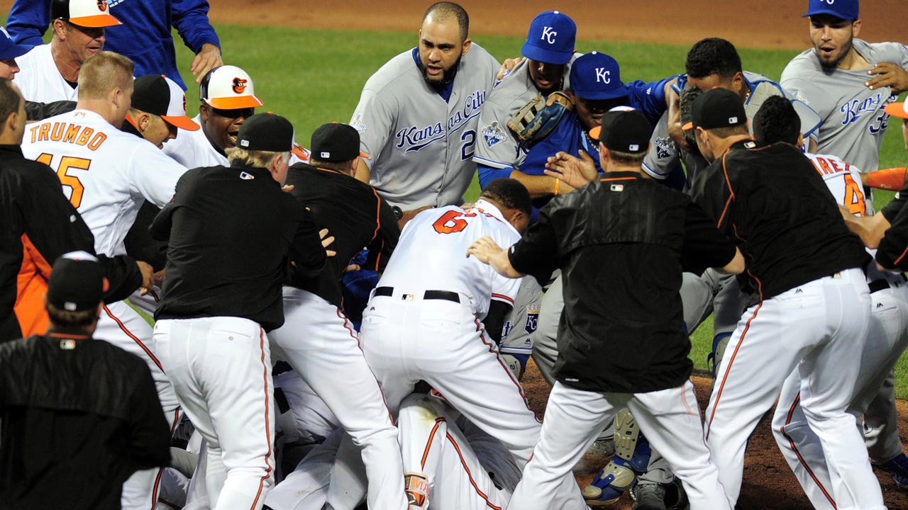 Brawl, jaw-dropping catch mark Royals' 9-1 loss to Orioles